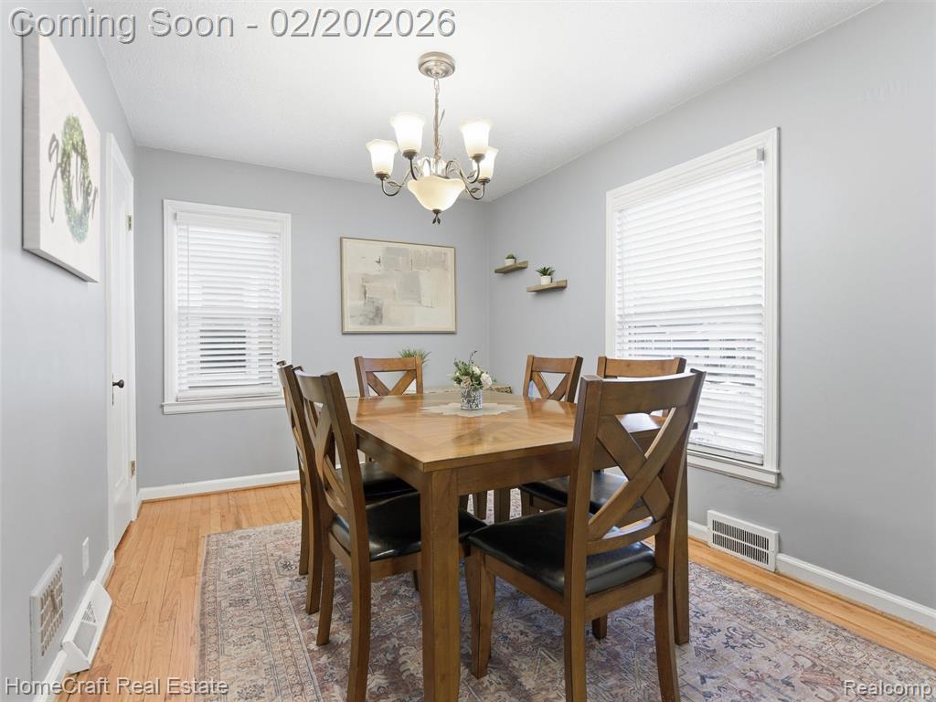 742 SAINT JOHN Street, Wyandotte, MI 48192 — Photo 9