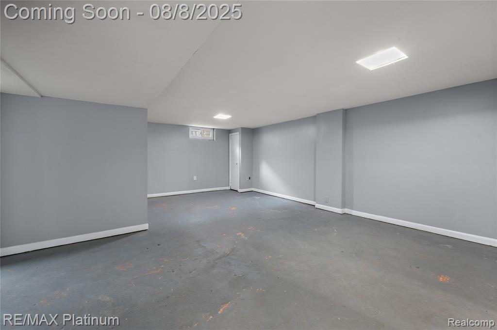 708 Elmwood Drive, Fenton, MI 48430 — Photo 23