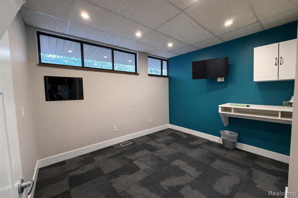 8584 N Canton Center Road, Canton, MI 48187 — Photo 12