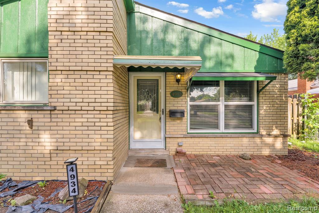 4934 McKinley Street, Dearborn Heights, MI 48125 — Photo 7