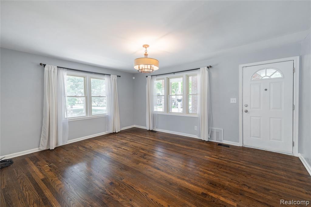 8729 Bellevue Road, Grosse Ile, MI 48138 — Photo 4
