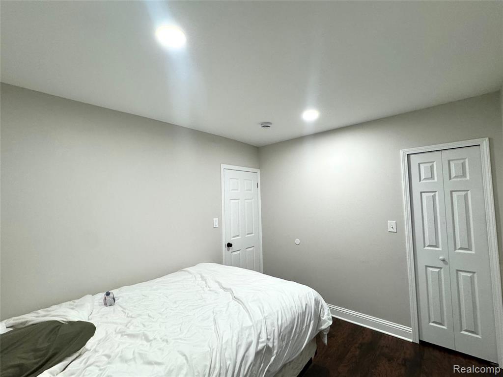 9836 Dequindre Street, Hamtramck, MI 48212 — Photo 8