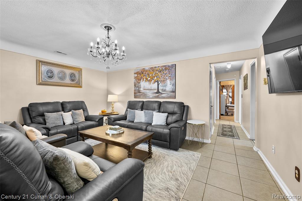 5741 Hubbell Street, Dearborn Heights, MI 48127 — Photo 6