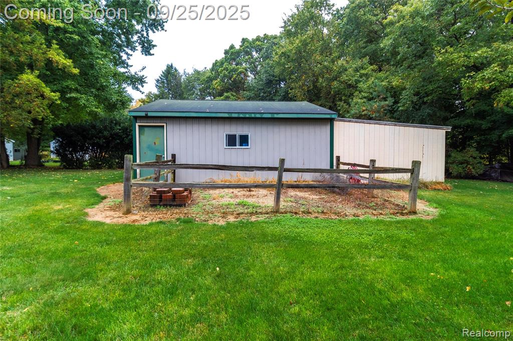2672 N Lapeer Road, Lapeer, MI 48446 — Photo 10