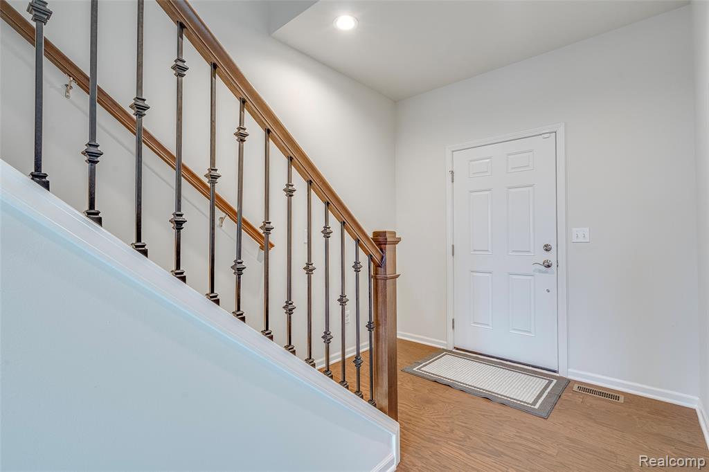 58904 Calabrese Drive, South Lyon, MI 48178 — Photo 6