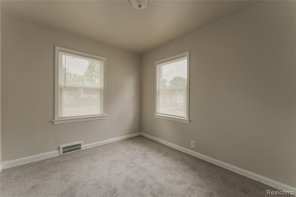 582 Lebaron Avenue, Pontiac, MI 48340 — Photo 27