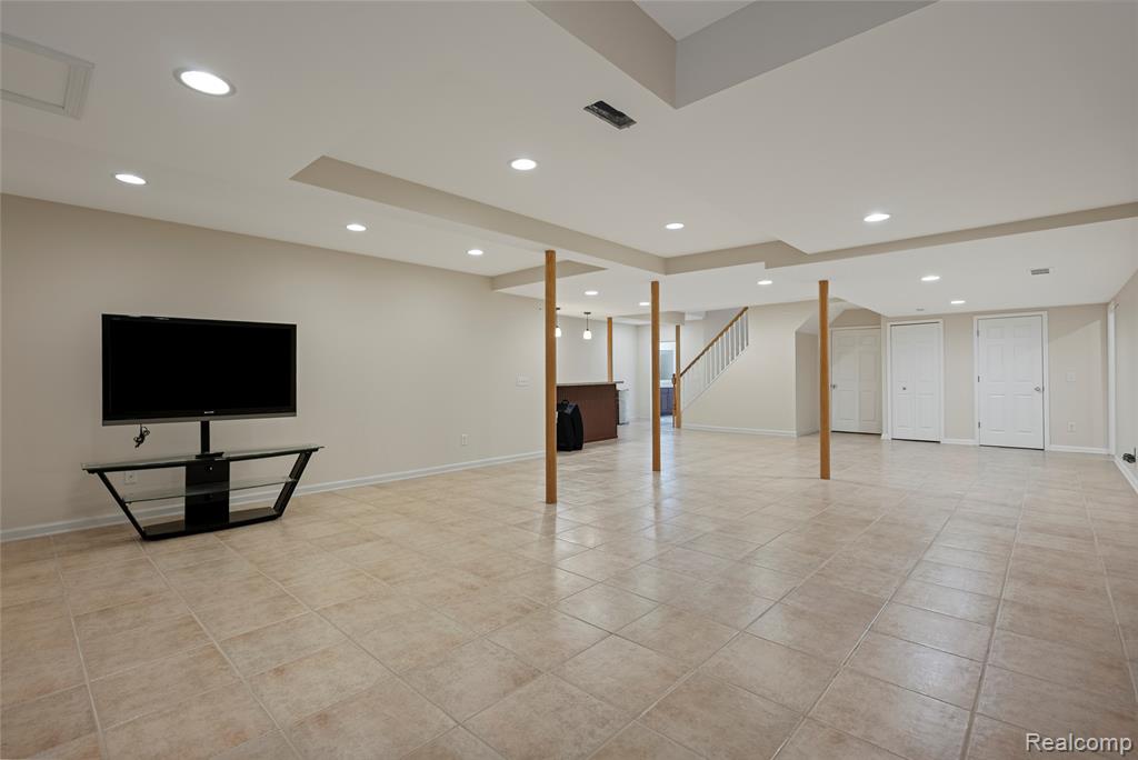 50353 Livingston Drive, Northville, MI — Photo 41