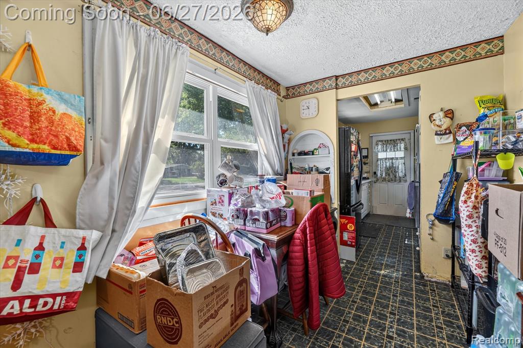 6260 Beth, Brighton, MI 48116 — Photo 13