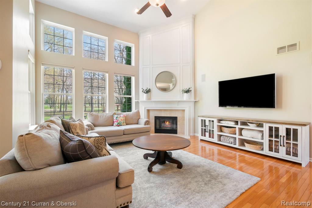48742 Tanglewood Drive, Macomb, MI 48044 — Photo 17