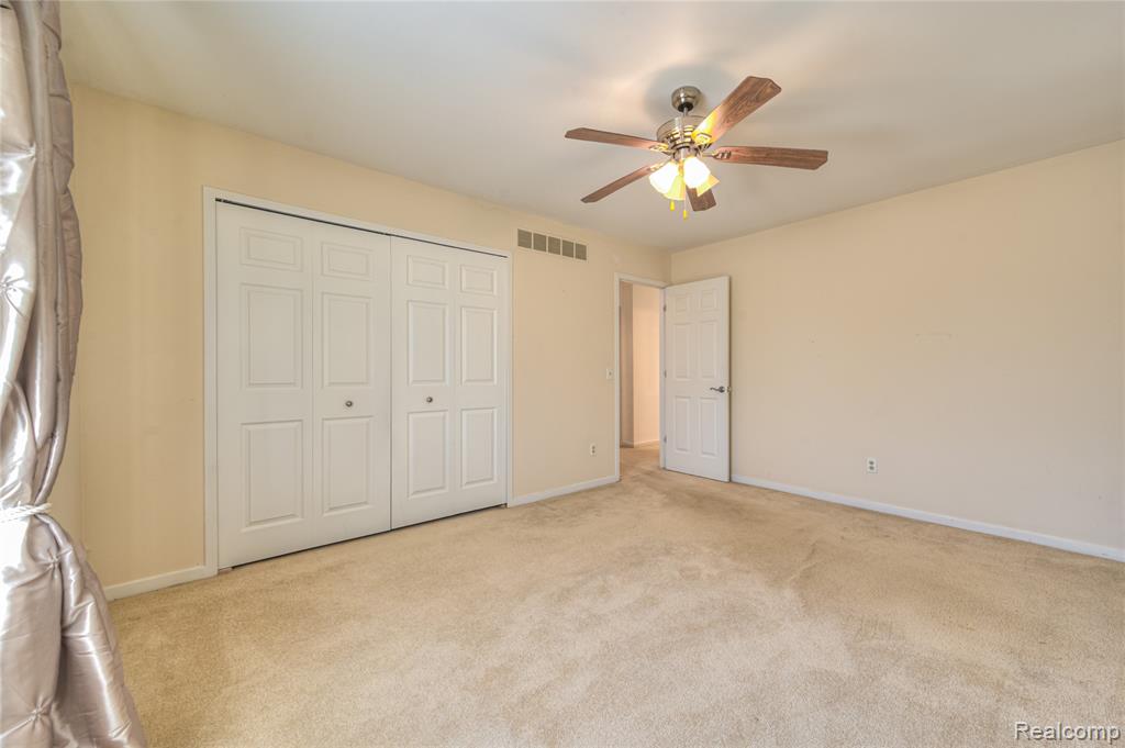 6460 Charles Drive, West Bloomfield, MI — Photo 43