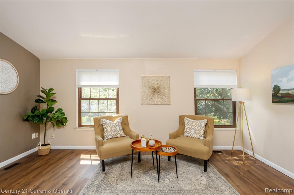 21260 E GLEN HAVEN Circle, Northville, MI 48167 — Photo 10