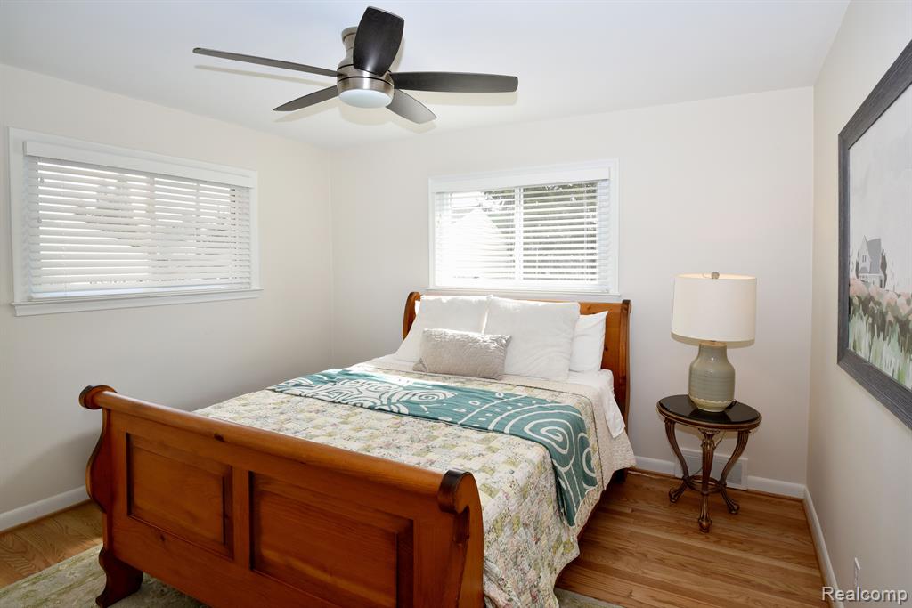 4121 S FULTON Place, Royal Oak, MI 48073 — Photo 18