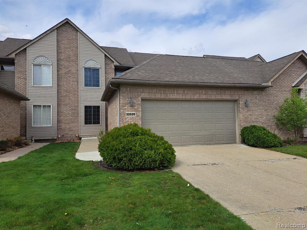 32526 Gateway Drive, Romulus, MI 48174