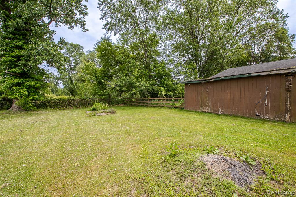 5180 Hillsboro Road, Davisburg, MI 48350 — Photo 40