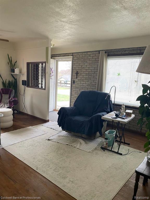 526 E GLASS Road, Ortonville, MI 48462 — Photo 6