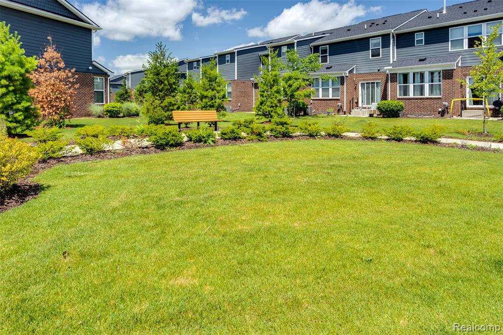 43479 Prospect Lane, Novi, MI — Photo 40