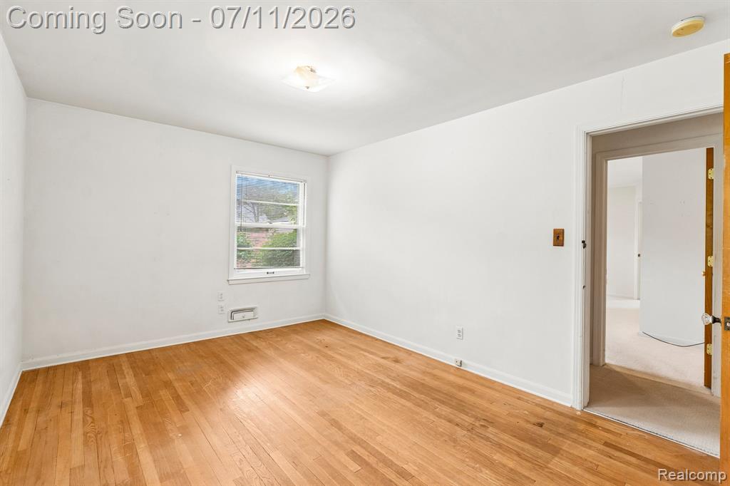 6105 Gilbert Lake Road, Bloomfield Hills, MI 48301 — Photo 23