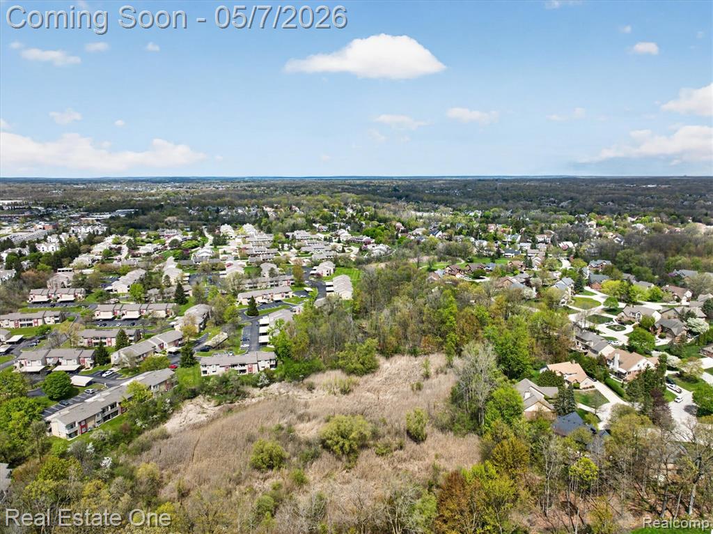 38967 Holsworth Court, Farmington, MI 48331 — Photo 90