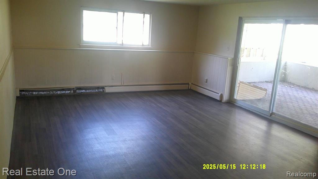 8240 HAMPTON Road, Grosse Ile, MI 48138 — Photo 15