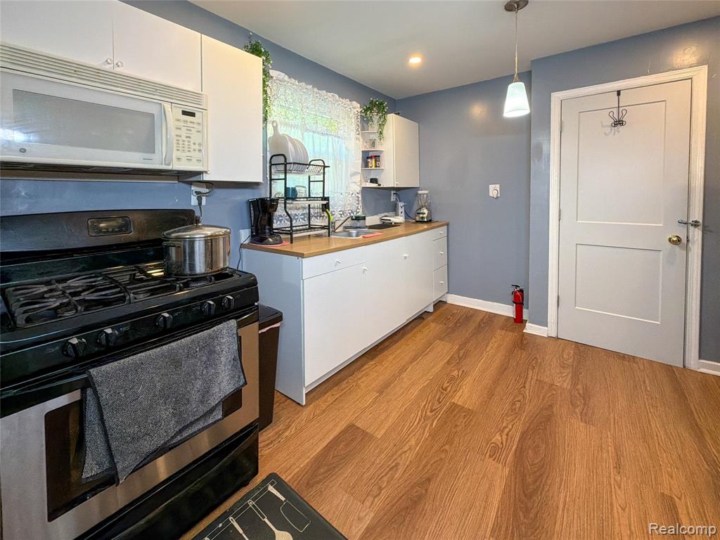 15430 Mapleridge Street, Detroit, MI 48205 — Photo 12