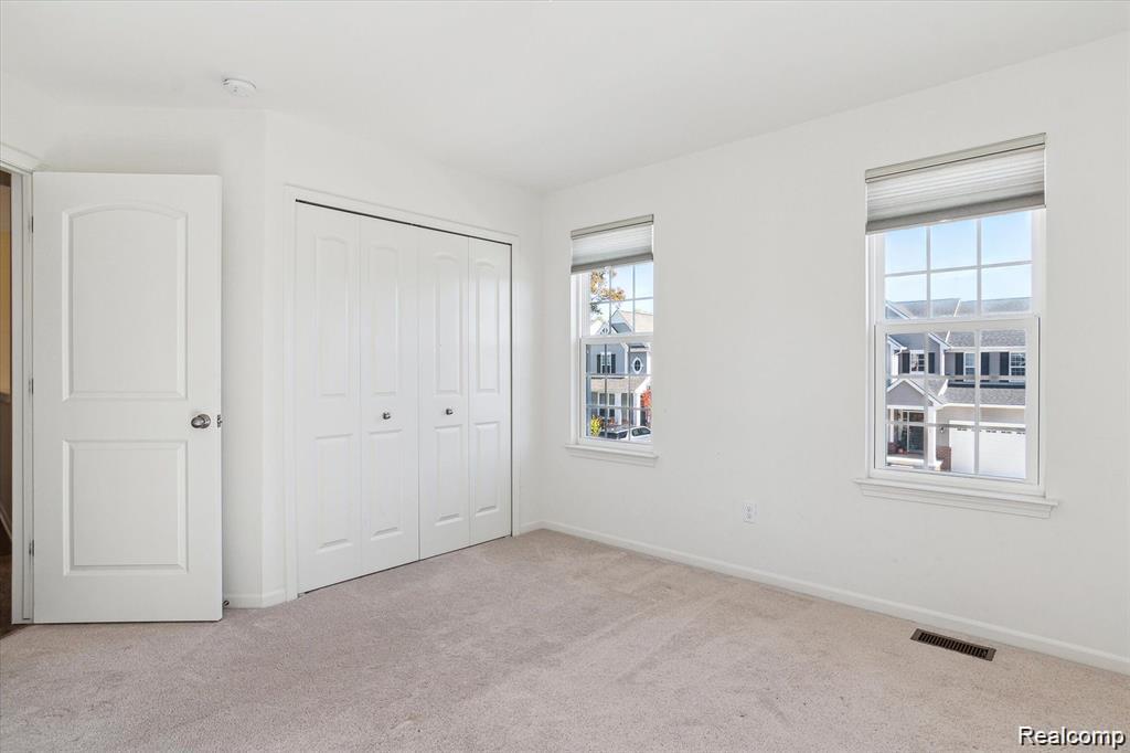 579 Fletcher Street, Wixom, MI — Photo 40