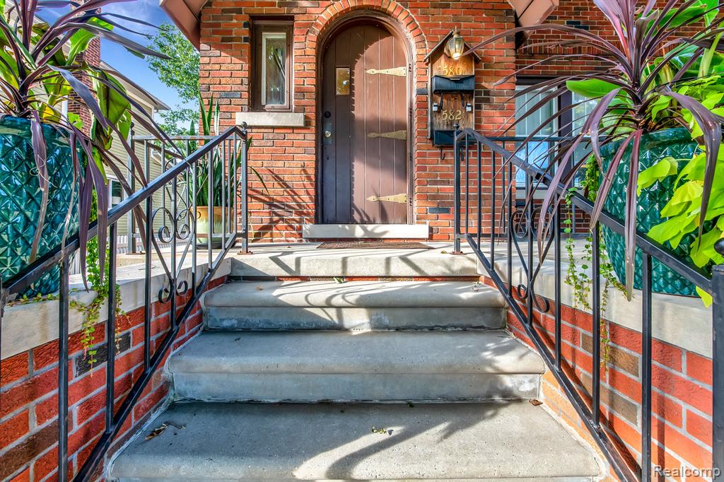 580 Withington Street, Ferndale, MI 48220 — Photo 3