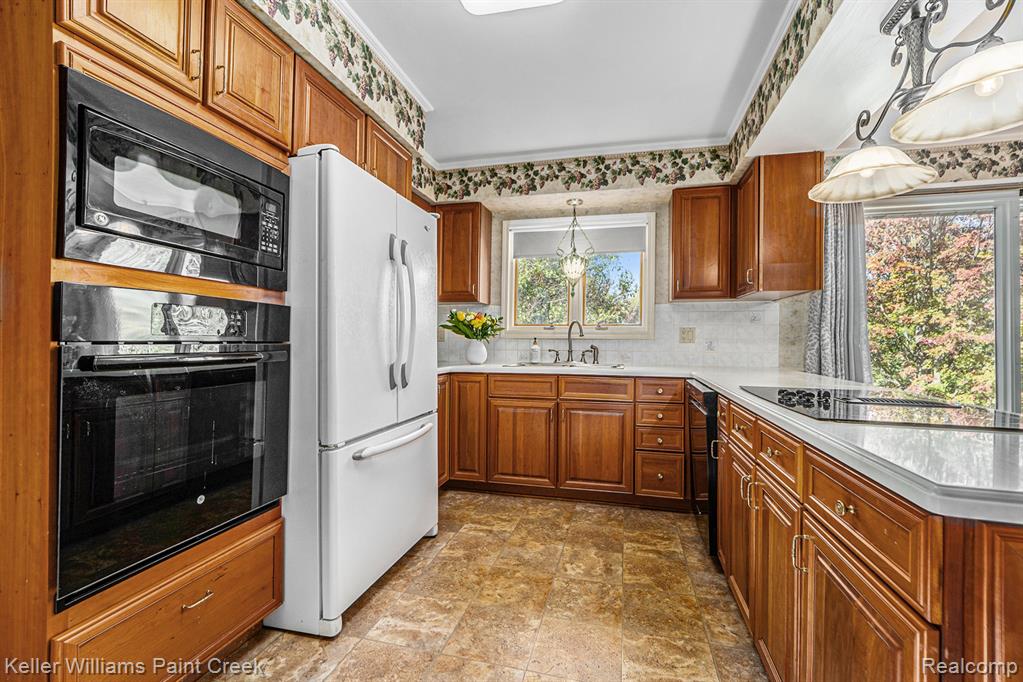 6720 Castle Drive, Bloomfield Hills, MI 48301 — Photo 7