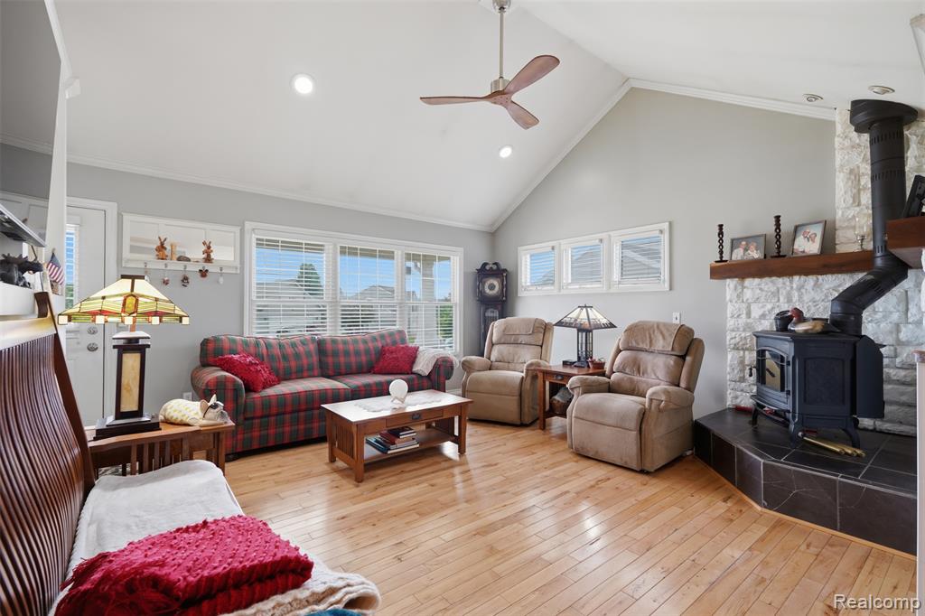 3477 Amber Oaks Drive, Howell, MI 48855 — Photo 5