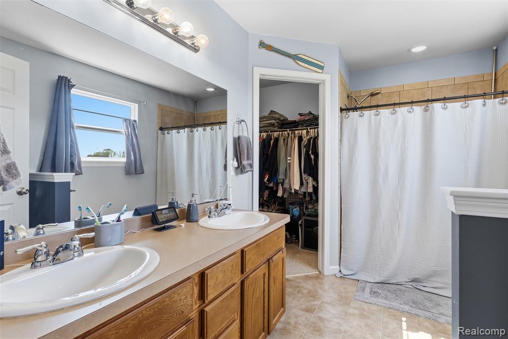 4357 Drake Drive, Swartz Creek, MI 48473 — Photo 34