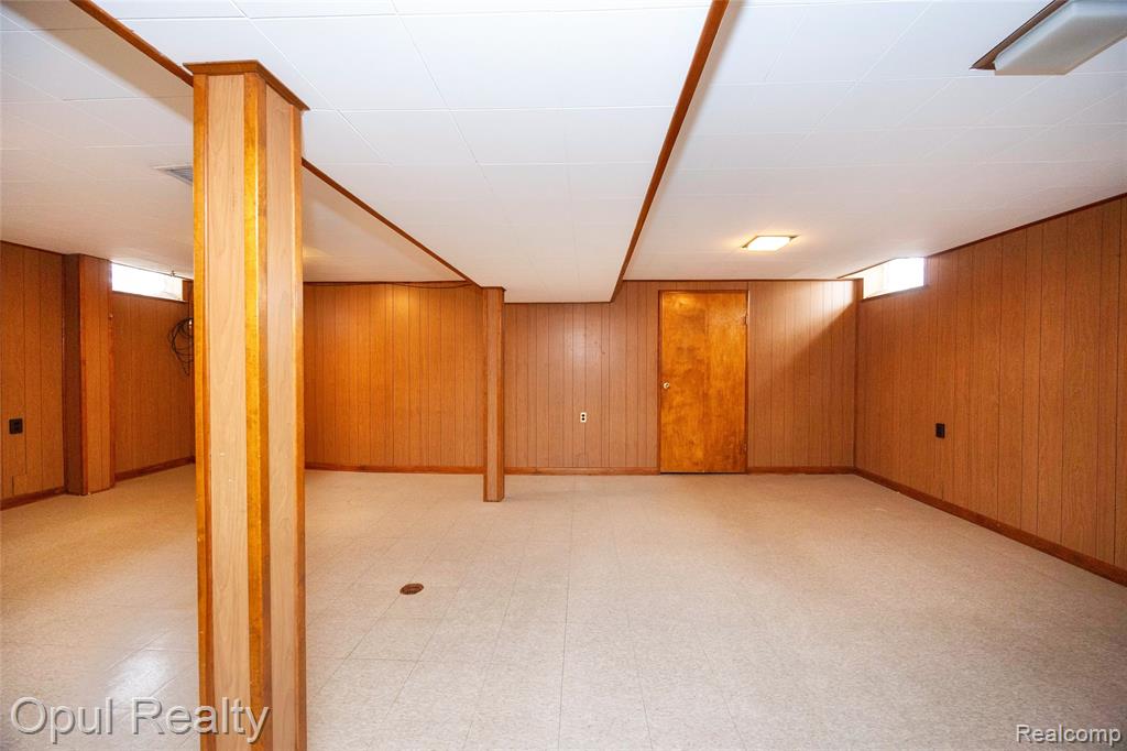 4174 Katherine Street, Dearborn Heights, MI 48125 — Photo 16