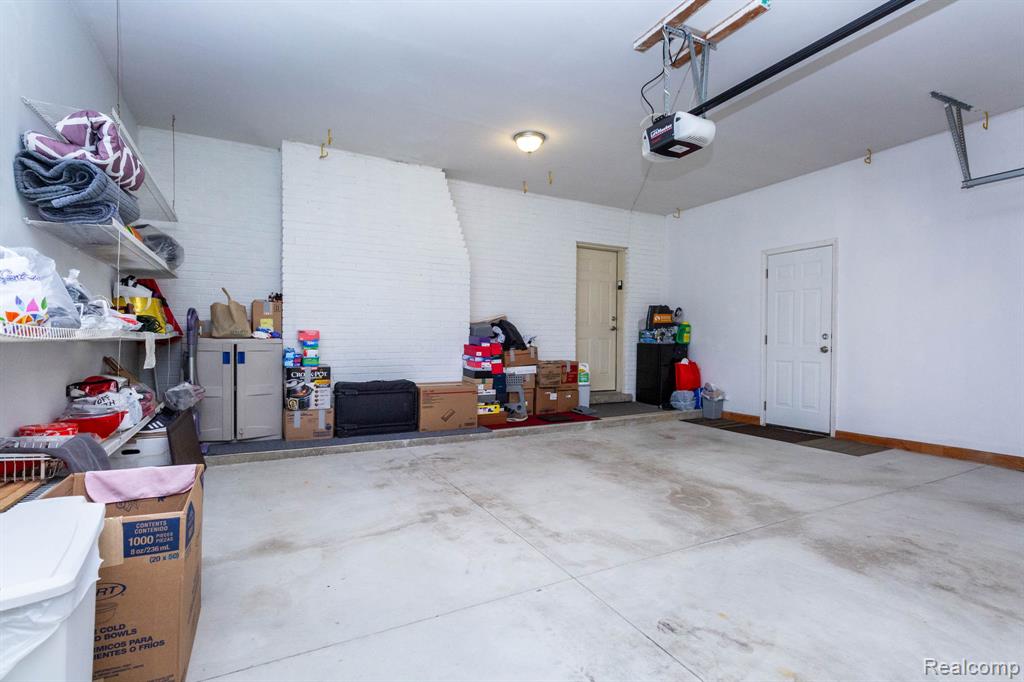 27948 Green Willow Street, Farmington, MI 48331 — Photo 39
