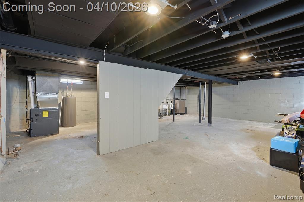 16600 Avon Avenue, Detroit, MI 48219 — Photo 30