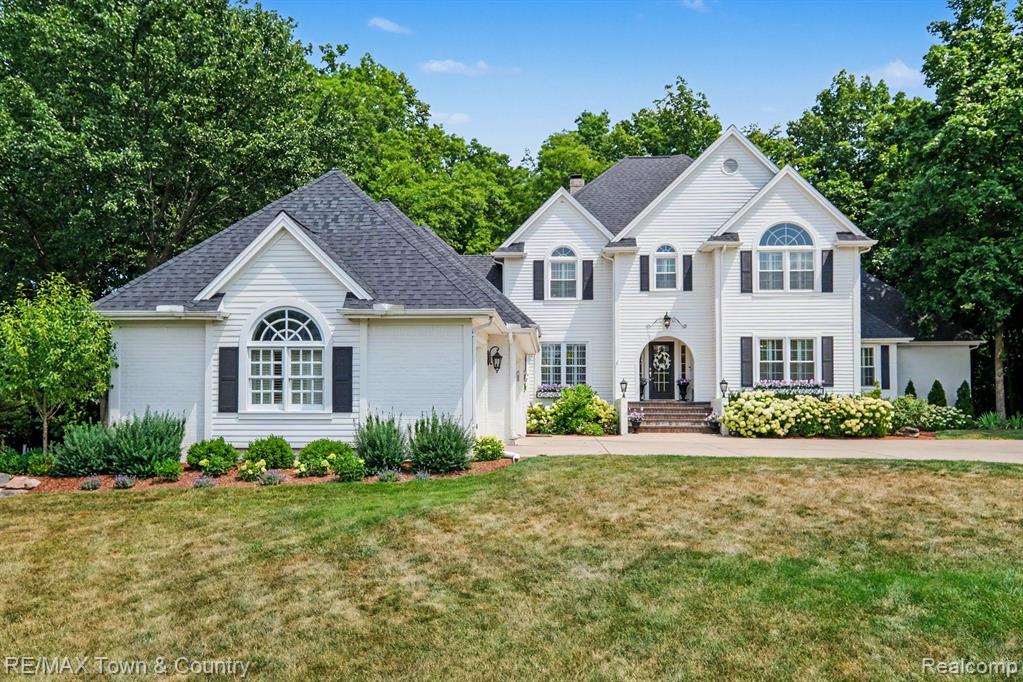 3246 Fieldstone Drive, Flushing, MI 48433 — Photo 2