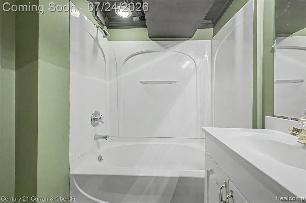 2660 Thomas Avenue, Berkley, MI 48072 — Photo 46