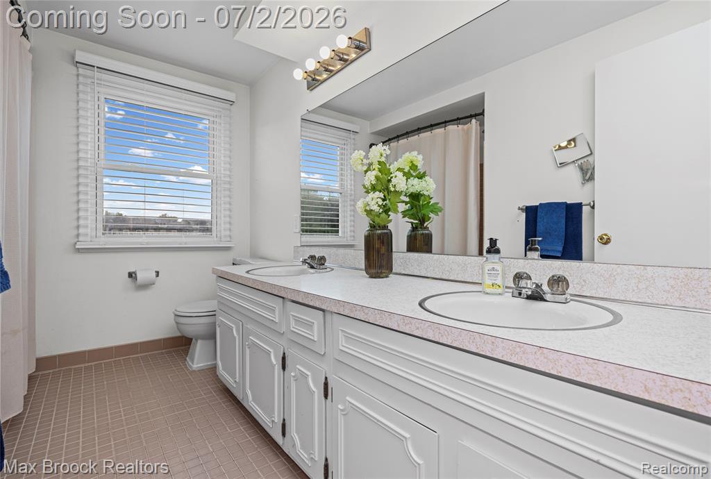 5494 Centerbrook Drive, West Bloomfield, MI — Photo 37