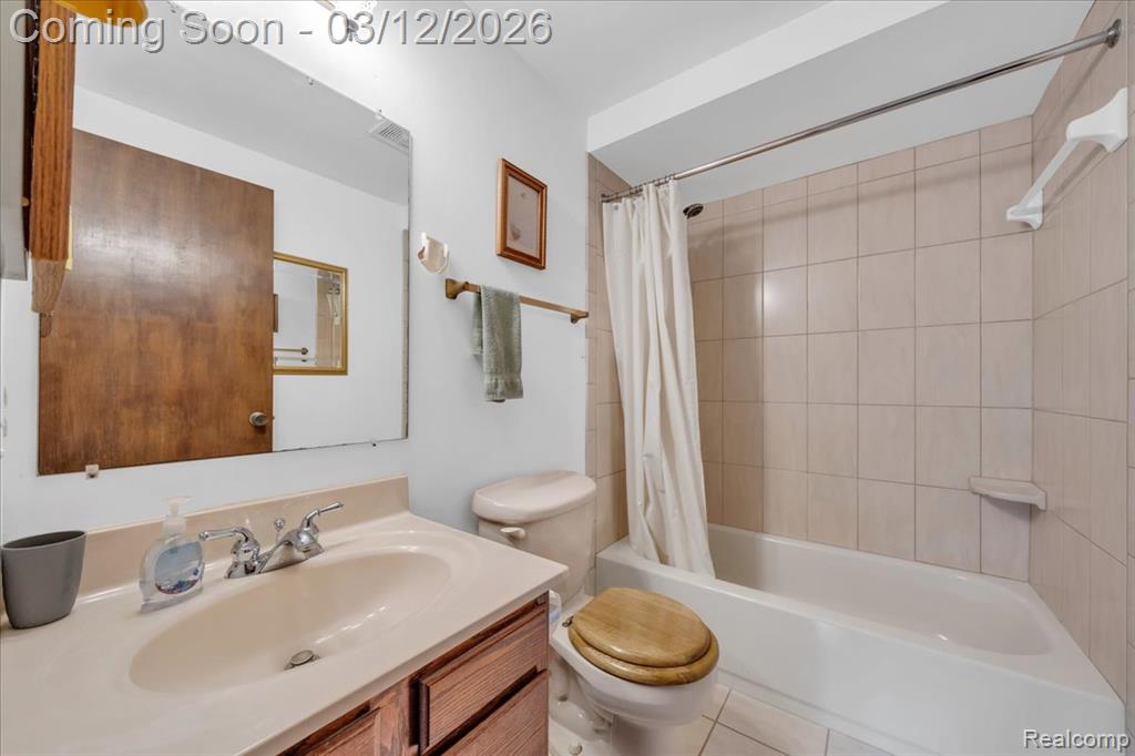 1351 Glen Oak Drive, Holly, MI 48442 — Photo 25