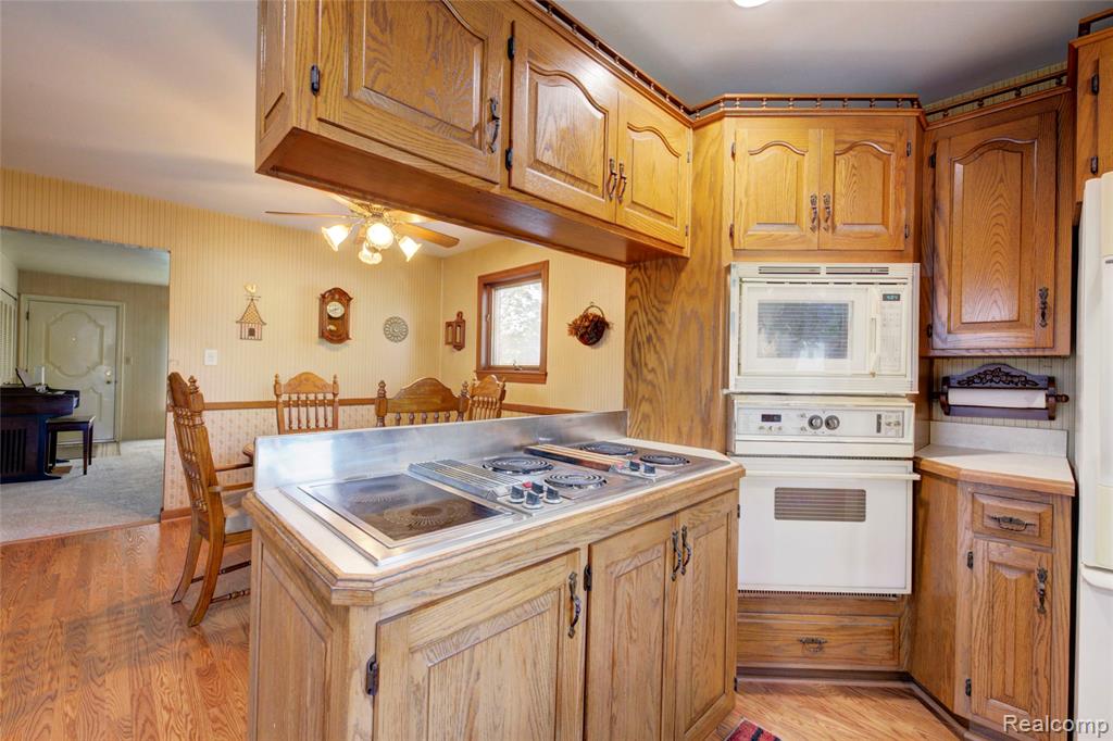5489 Academy Street, Dearborn Heights, MI 48125 — Photo 69