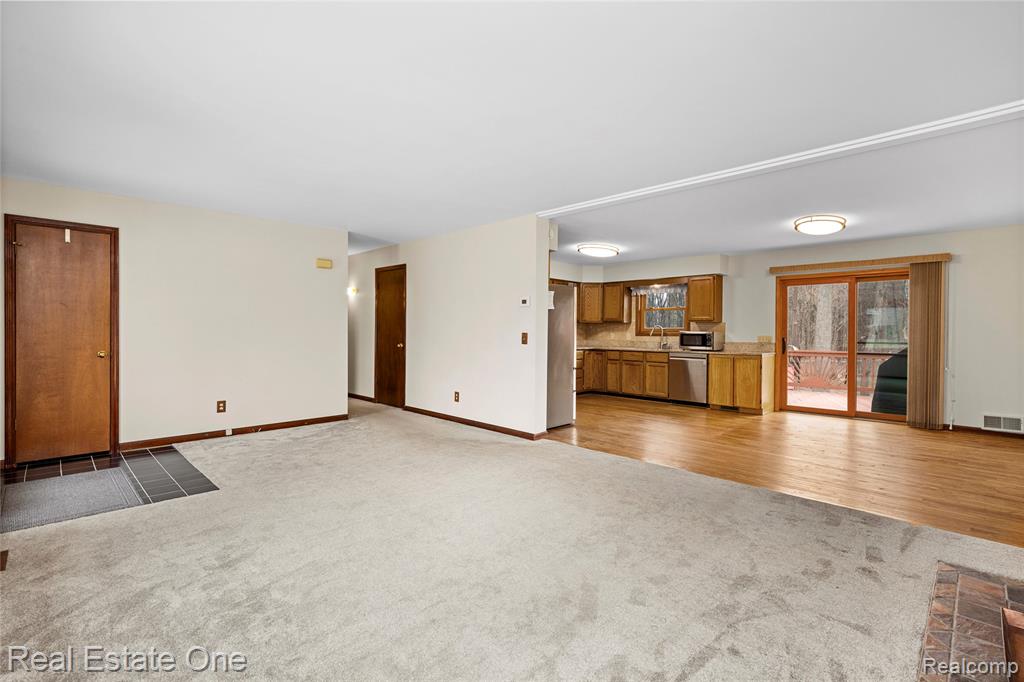 4921 Crestview Drive, Clarkston, MI 48348 — Photo 14