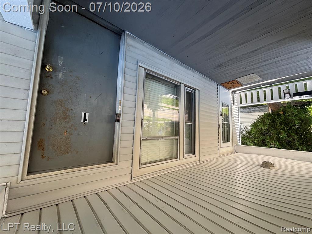 923 10th Street, Port Huron, MI 48060 — Photo 5