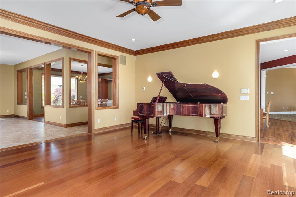 7432 Foxburg Court, Clarkston, MI 48348 — Photo 25