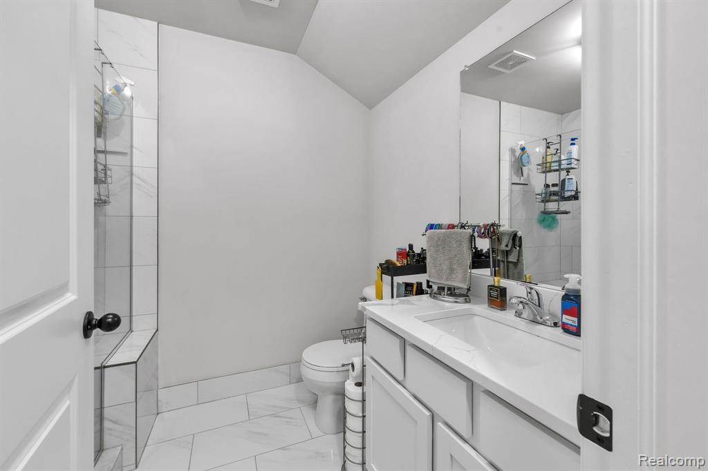 3173 Roma Court, Wixom, MI 48393 — Photo 20