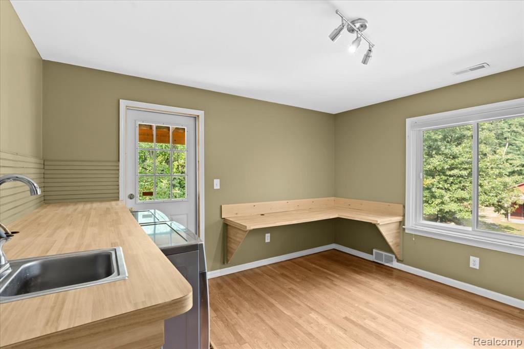 1350 Pettibone Lake Road, Highland, MI 48356 — Photo 32