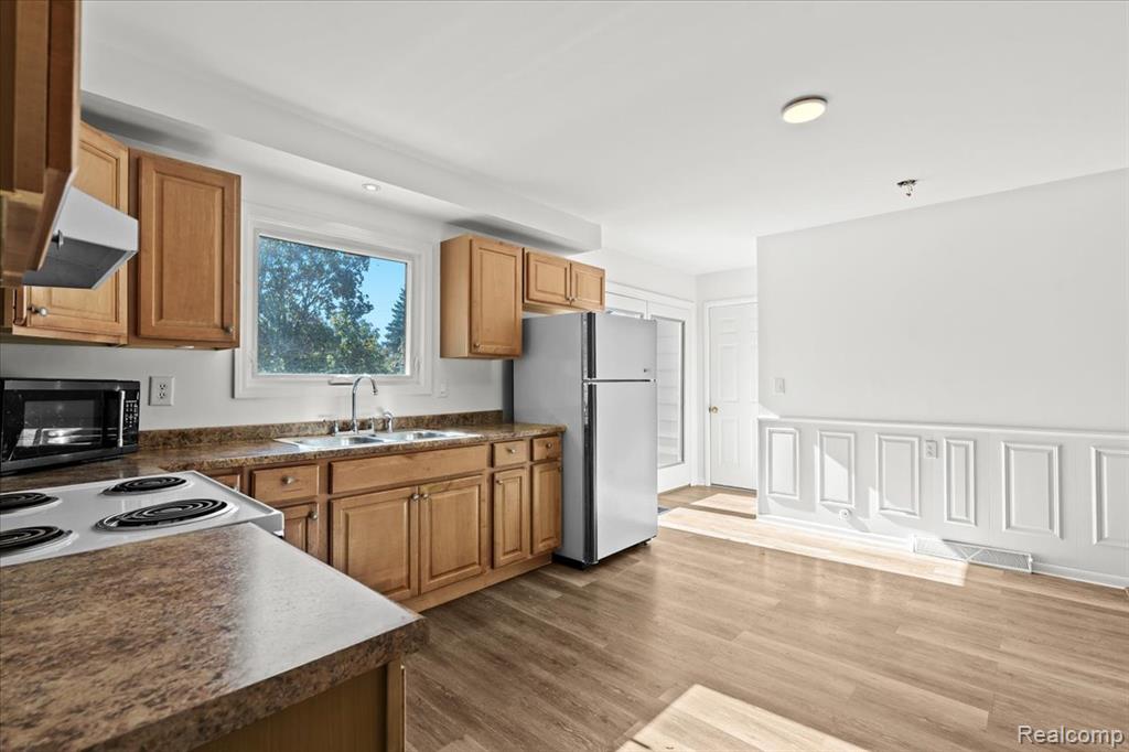 397 Pocahontas Trail, Oxford, MI 48371 — Photo 14