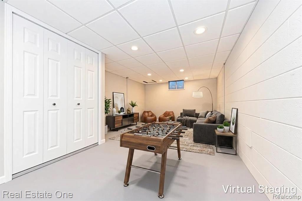 912 N Wixom Road, Wixom, MI 48393 — Photo 37