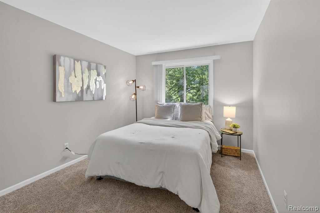 7359 Colchester Lane, West Bloomfield, MI — Photo 26