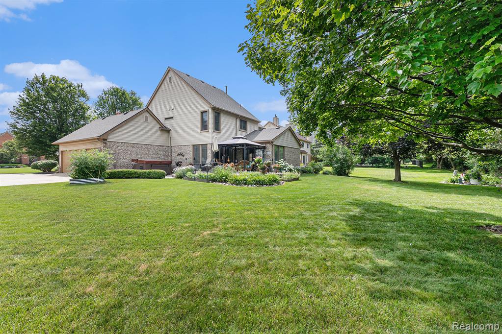 6907 KINGS MILL Drive, Canton, MI 48187 — Photo 29