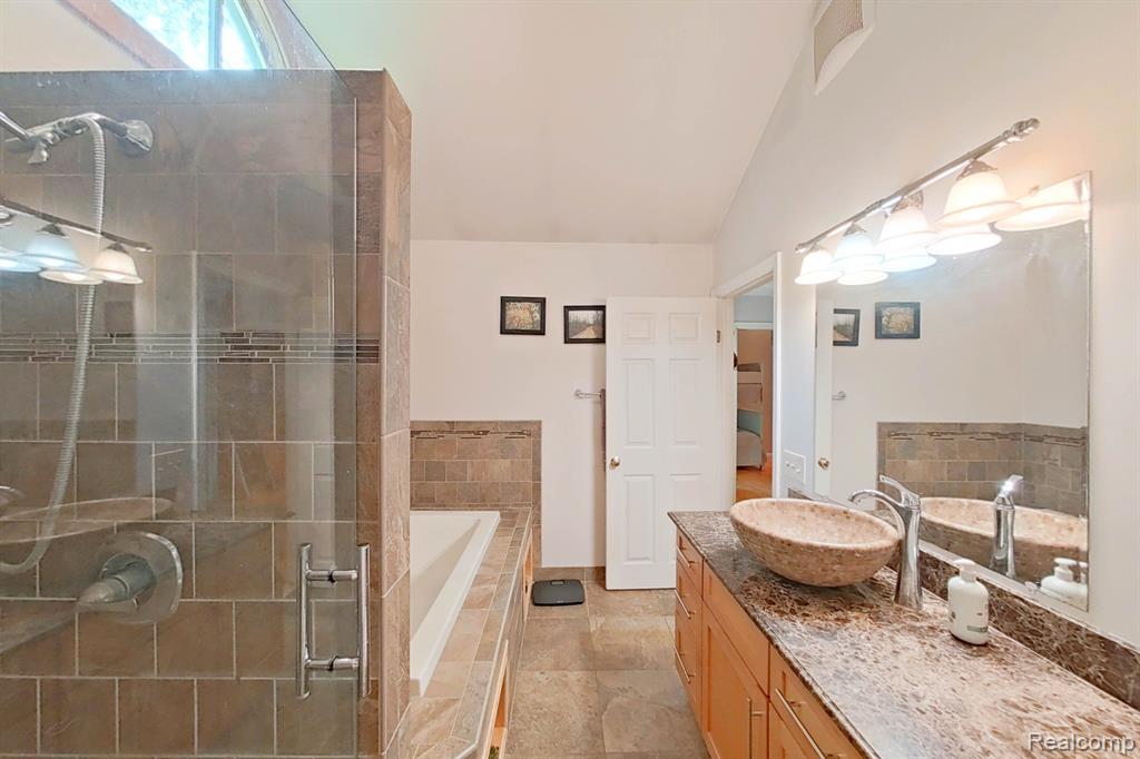 857 HURLEY Drive, Howell, MI 48843 — Photo 20