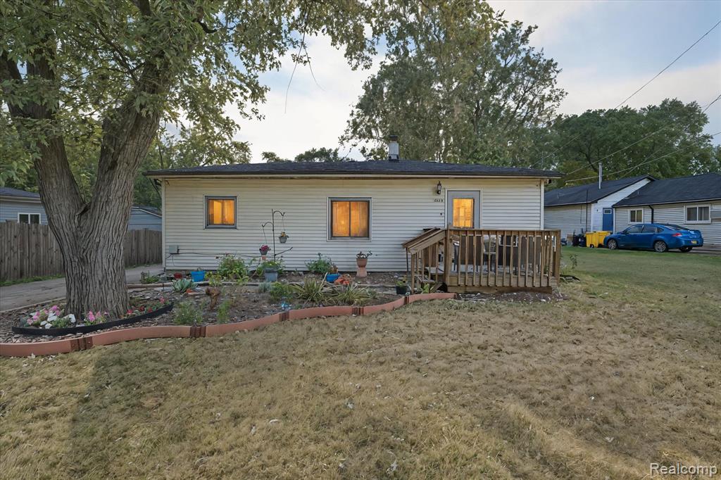 7474 River Vista Street, Utica, MI 48317 — Photo 2