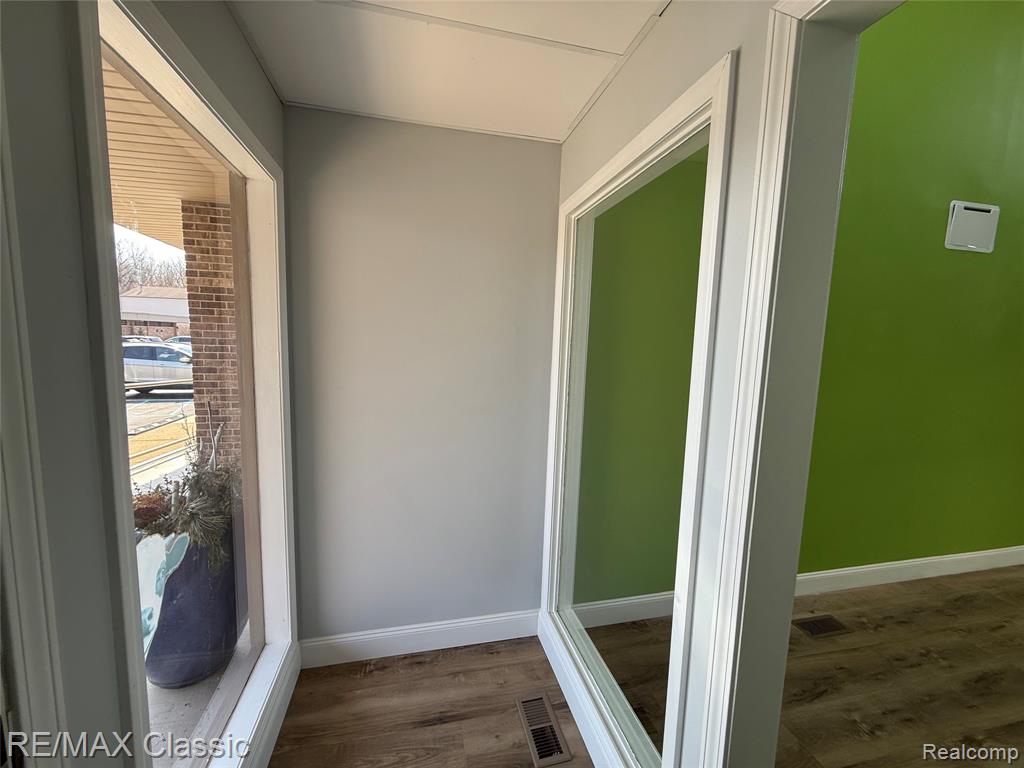 8528 N Canton Center Road, Canton, MI 48187 — Photo 4