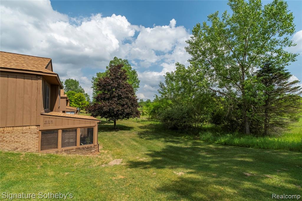 12336 Nantucket Drive, 3, South Lyon, MI 48178 — Photo 8